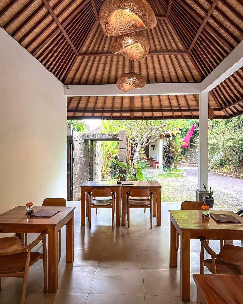 De Metra Villa Ubud By Pramana Villas Екстериор снимка